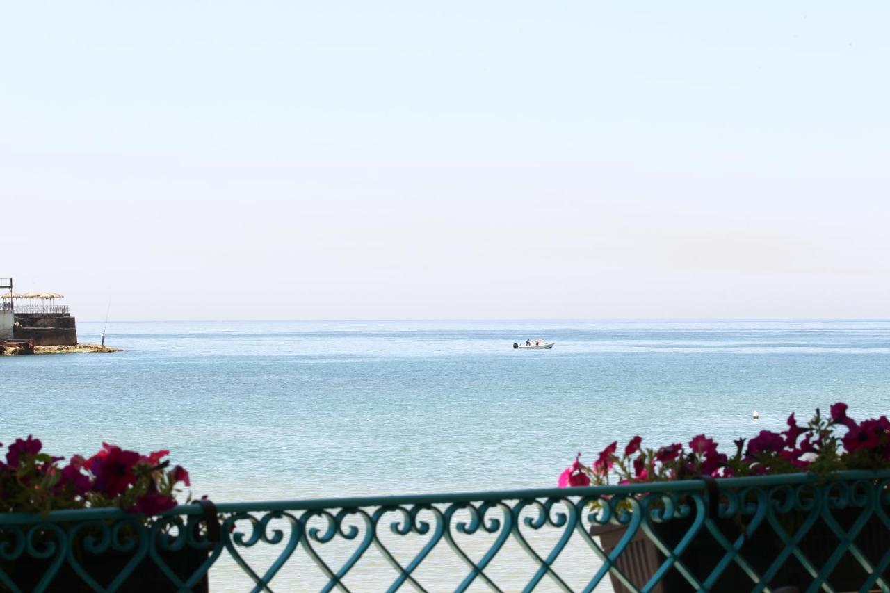 فندق Ţabarjāفي  بيت البحر المظهر الخارجي الصورة